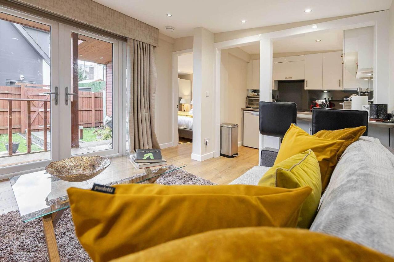 Garthill Lodge & Studio Falkirk Habitación foto